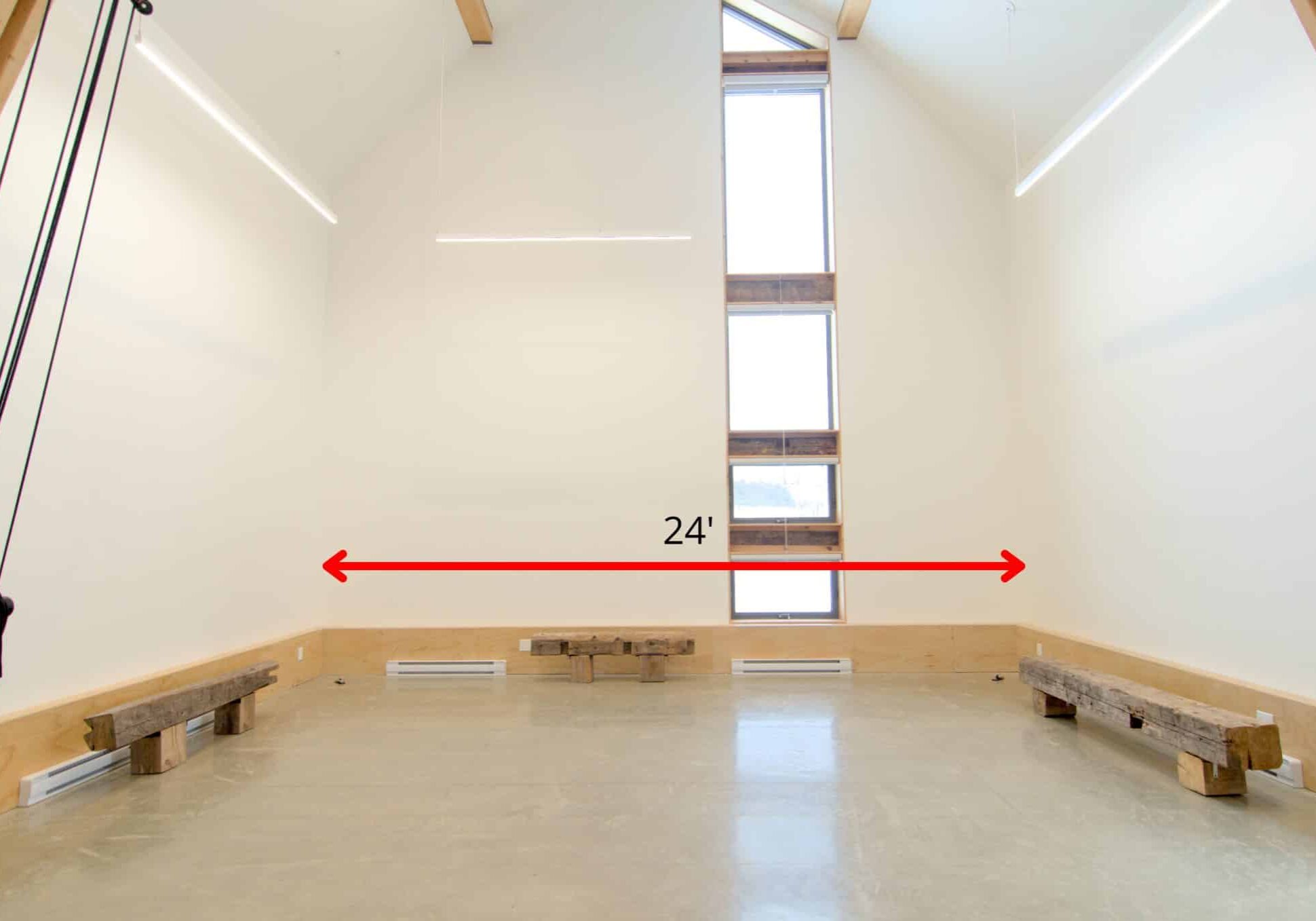 Studio A : Dimension mur du fond